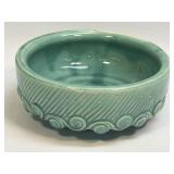 (D) Vintage McCoy Turquoise Aqua Blue Round Low
