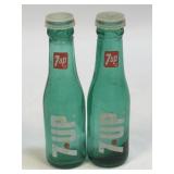 (SC) Vintage 7-Up Green Glass Soda Bottle Shaped