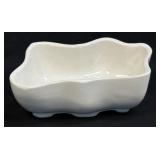 (D) White Ivory Dripped Glazed Wavy Side UPCO 243