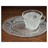 7 Tiara Sandwich Glass Snack Trays & 4 Cups