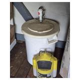 Livewell & Bait Bucket Livewell Measures 16"W