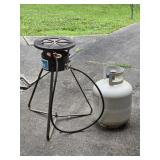 Outdoor Propane Cooker w/ Empty Tank (Burner