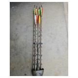 Bow Quiver w/ Aluminum Arrows