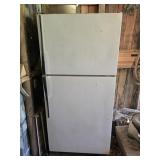 Hotpoint Refrigerator Freezer (Works) 31"W 21"D