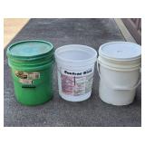 3 Plastic Buckets