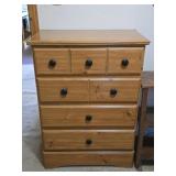 4-Drawer Chest of Drawers 30"W 16D 41"H