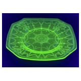 (L) Vintage ANCHOR HOCKING Uranium Glass Cameo