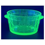 (L) Vintage ANCHOR HOCKING Uranium Glass Cameo