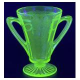 (L) Vintage ANCHOR HOCKING Uranium Glass Cameo