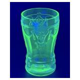 (K) Vintage ANCHOR HOCKING Uranium Glass Cameo