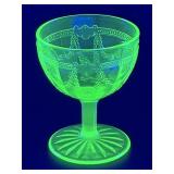 (L) Vintage ANCHOR HOCKING Uranium Glass Cameo