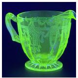 (L) Vintage ANCHOR HOCKING Uranium Glass Cameo