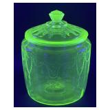 (L) Vintage ANCHOR HOCKING Uranium Glass Cameo