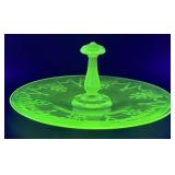 (L) Vintage ANCHOR HOCKING Uranium Glass Cameo