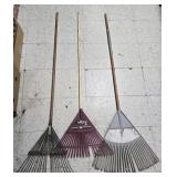 3 Leaf Rakes