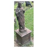 40' Concrete Yard Decor