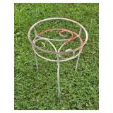 Wire Plant Stand 11'W 15'T
