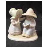 1993 HOMCO Masterpiece Porcelain Circle of