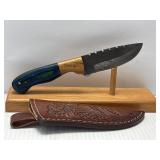 8ï¿½ Damascus Style Fixed Blade Knife with Leather