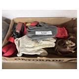 Box lock containing ratchet, straps and assorted