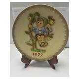 MJ Hummel Plate 1977 Goebel Made in West Germany