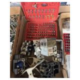 Box lock containing several contacts,