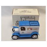 (C) ERTL 1913 Model "T" Delivery Cast Iron Bank