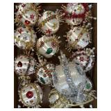 (A) Vintage Push Pin Beaded Sequin Handmade