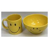 (A) 2 pc Smiley World Bowl and Mug Waeschtersbach