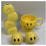 (A) 4 Assorted PCs Smiley Face Items
