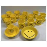 (A) 16 pc Assorted Smiley Face Pattern Plastic
