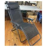 Black Lounger Chair in Excellent Condition!