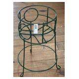 Wire Plant Stand 22ï¿½ Tall accepts a 11ï¿½ Pot in