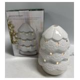 (A) Aroma Therapy White Ceramic Christmas Tree in