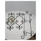 Metal Wall Plate Hangersv& Collectors Plate 7'x