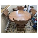 Vintage Oak Pedistal Dining Table w/ 4 Chairs &