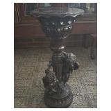 28ï¿½ x 12ï¿½ Pedestal Plant Stand