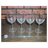 4 Gold Rimmed Clear Fluted Wine Glasses & 12ï¿½'