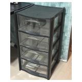 27ï¿½ Rubbermaid Organizer