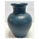 (B) Pottery Vase Rounded Lamp Base 8.5ï¿½ Artist