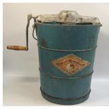 (E) Antique White Mountain Freezer Ice Cream