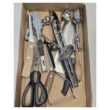 (G) Assorted Kitchen Utensils