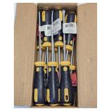 (G) 12 Straight Screwdrivers