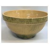 (C) Early Yellow Ware 9.5ï¿½ Banded