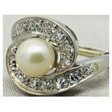 14KT WHITE GOLD PEARL & .70CTS DIAMOND RING