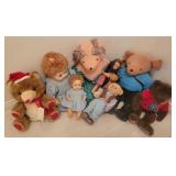 K - LOT OF COLLECTIBLE DOLLS / BEARS (N45)