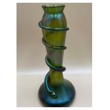 P - VINTAGE ART NOUVEAU INIDESCENT ART GLASS VASE