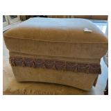 B - SMALL STORAGE OTTOMAN 28X22" (C43)