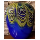 P - HAND BLOWN ART GLASS CONTEMPORARY DESIGN VASE