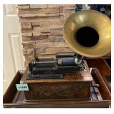 P - ANTIQUE EDISON HOME PHONGRAPH (249)